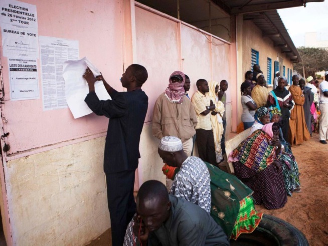 Prochaines élections territoriales: Macky Sall annonce avoir fixé la date au 23 janvier 2022 Prochaines élections territoriales: Macky Sall annonce avoir fixé la date au 23 janvier 2022