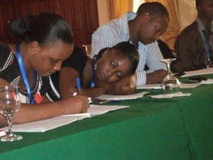 ‘‘Etre journaliste en 2013’’, c’est aussi… dormir pendant la formation ‘‘Etre journaliste en 2013’’, c’est aussi… dormir pendant la formation