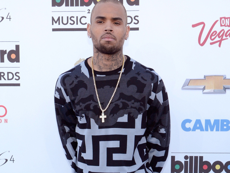 Chris Brown accusé d’agression par une femme