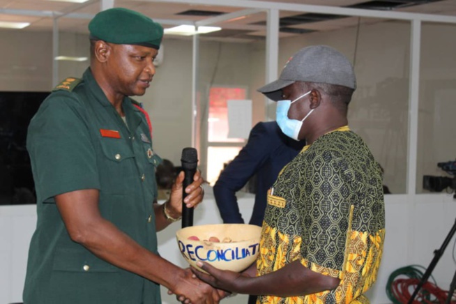 Gambie, l'après Yayha Jammeh: Les torturés et leurs bourreaux se réconcilient Gambie, l'après Yayha Jammeh: Les torturés et leurs bourreaux se réconcilient