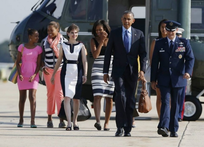 Les images du Président Barack Obama et sa famille en train d'embarqués à bord d'Air Force One direction Sénégal