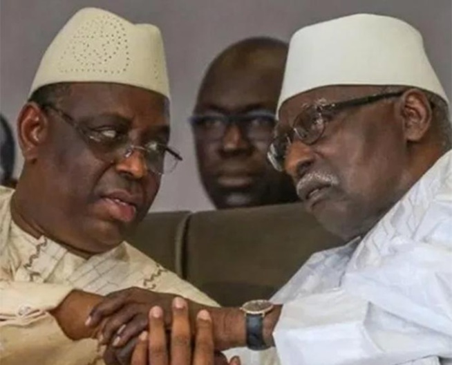 Après Touba: Macky Sall a rendu visite au khalife général des Tidianes, Serigne Babacar Sy Mansour Après Touba: Macky Sall a rendu visite au khalife général des Tidianes, Serigne Babacar Sy Mansour