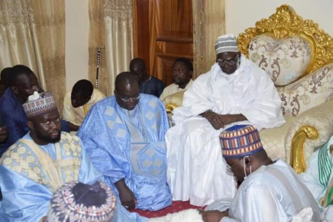 PHOTOS: Rencontre Cheikh Mahdy Ibrahima Niass et Serigne Mountakha Mbacké PHOTOS: Rencontre Cheikh Mahdy Ibrahima Niass et Serigne Mountakha Mbacké
