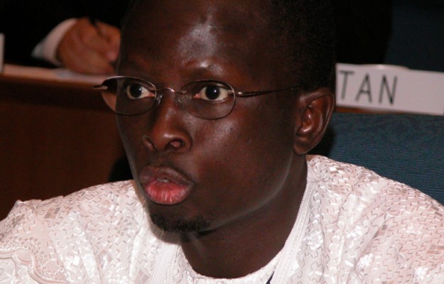 Malaise au sein du Pds :Serigne Mbacké Ndiaye s’attaque à Fada pour avoir participé au dîner offert à Obama Malaise au sein du Pds :Serigne Mbacké Ndiaye s’attaque à Fada pour avoir participé au dîner offert à Obama