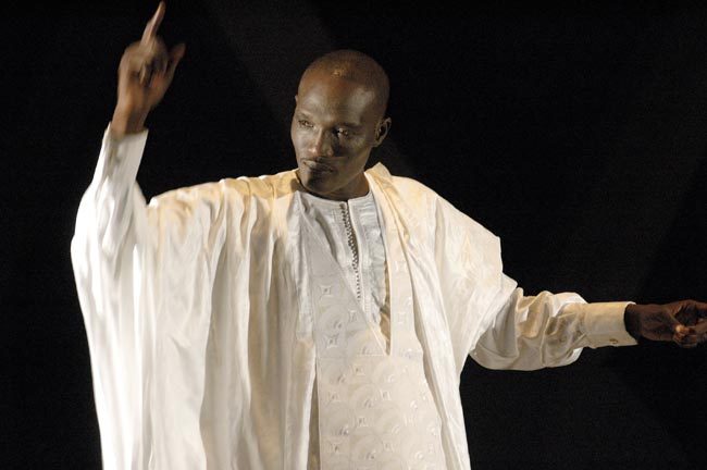 Alioune Mbaye Nder sur le point de chanter les louanges de Macky Sall ? Alioune Mbaye Nder sur le point de chanter les louanges de Macky Sall ?