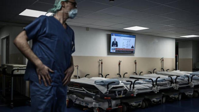 Covid-19: 3447 patients en réanimation, les indicateurs en baisse Covid-19: 3447 patients en réanimation, les indicateurs en baisse