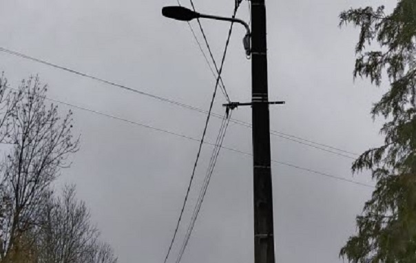 Ngoye zappé du programme d’électricité rurale de l’Etat : Le maire de Bambey, Ely Fall, au banc des accusés Ngoye zappé du programme d’électricité rurale de l’Etat : Le maire de Bambey, Ely Fall, au banc des accusés