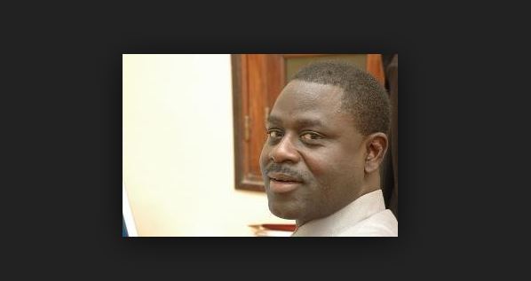 Jean Meïssa DIOP  : On ne va pas en reportage au palais en jean