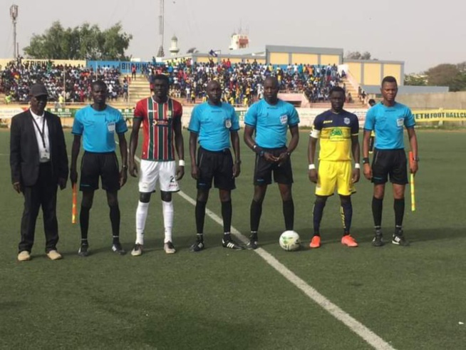 Ligue 1 18ème Journée : Le Jaraaf lâche (encore) devant TFC, NGB ne veut pas mourir Ligue 1 18ème Journée : Le Jaraaf lâche (encore) devant TFC, NGB ne veut pas mourir