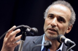 TARIQ RAMADAN : "CE N’EST PAS PARCE QU’ON EST HOMOSEXUEL QU’ON N'EST PAS MUSULMAN"