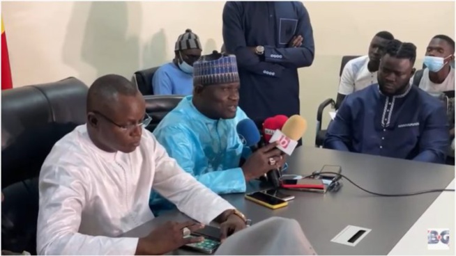 ACTE 3 : Eumeu Sène – Balla Gaye 2 ficelé ! ACTE 3 : Eumeu Sène – Balla Gaye 2 ficelé !