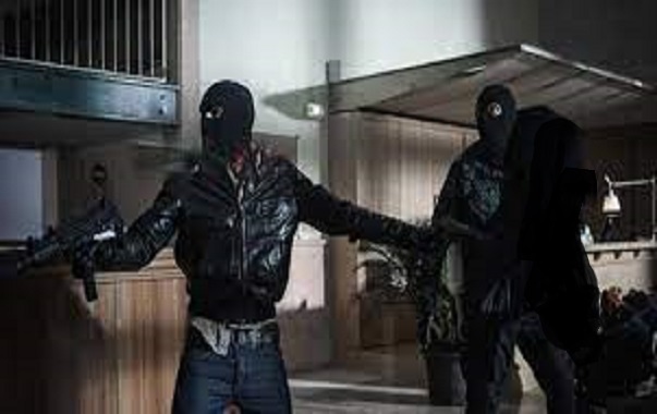 Braquage à Mbour : La banque IMCEC de Ndiaganiao attaquée par des individus armés Braquage à Mbour : La banque IMCEC de Ndiaganiao attaquée par des individus armés