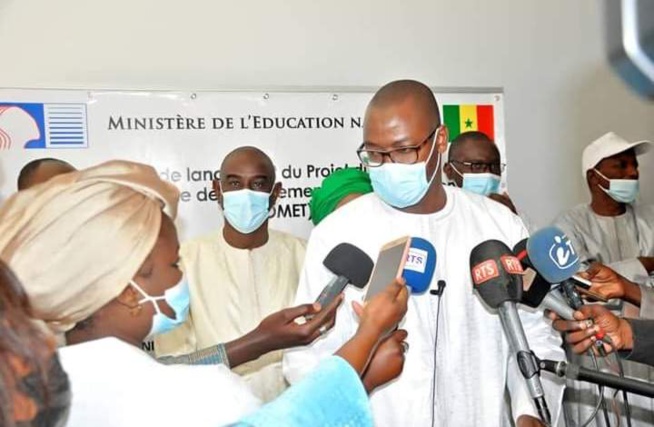 Yankhoba Diattara, ministre de l’Economie Numérique et des Télécommunications: « Certains persistent à vouloir faire des réseaux sociaux une arme de destruction de la dignité humaine »