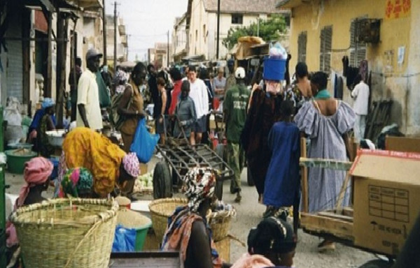 Bruits de Marché : Grogne à Sicap Mbao, Djidah Thiraoye Kaw divisé Bruits de Marché : Grogne à Sicap Mbao, Djidah Thiraoye Kaw divisé