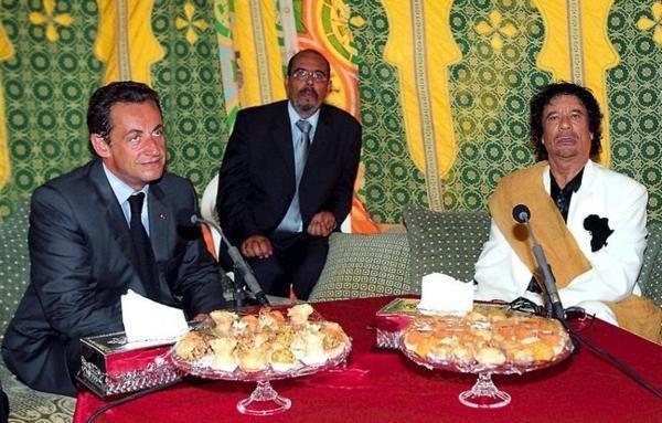 Voici une photo qui dérange la France: Une photo qui immortalise leur entente!