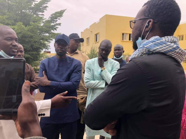 KAOLACK / ARRÊT SUR IMAGE: Gackou et Sonko apportent leur soutien à « Kilifeu » KAOLACK / ARRÊT SUR IMAGE: Gackou et Sonko apportent leur soutien à « Kilifeu »