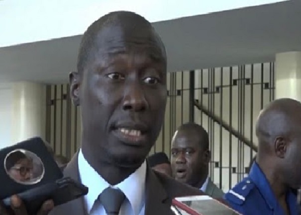 Augmentation de l’avance Tabaski : Dame Mbodj, syndicaliste, tempère les ardeurs, « il n’y a pas à se glorifier. » Augmentation de l’avance Tabaski : Dame Mbodj, syndicaliste, tempère les ardeurs, « il n’y a pas à se glorifier. »
