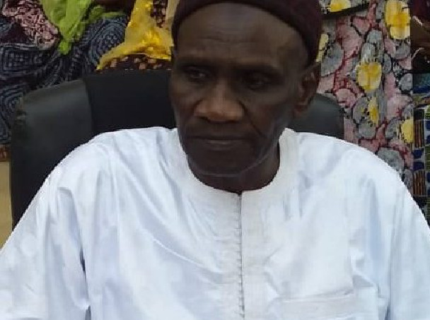 Tournée économique du Chef de l'Etat: Le maire de Kanel humilié devant Macky Sall Tournée économique du Chef de l'Etat: Le maire de Kanel humilié devant Macky Sall