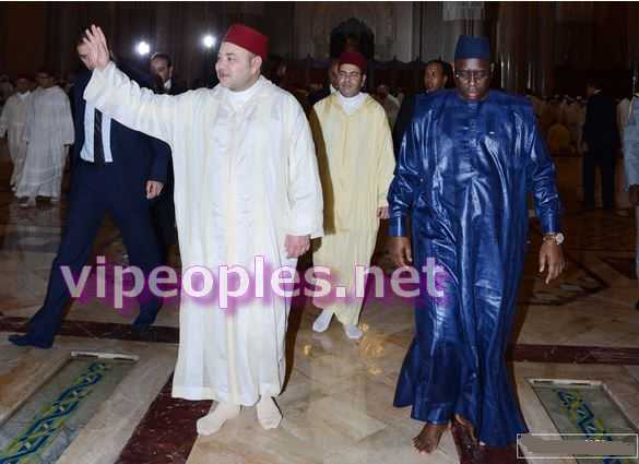 Les pieds nus de Macky Sall : La presse marocaine dira-t-elle d'apprendre les secrets d'habillement cette fois ci à Macky Sall?