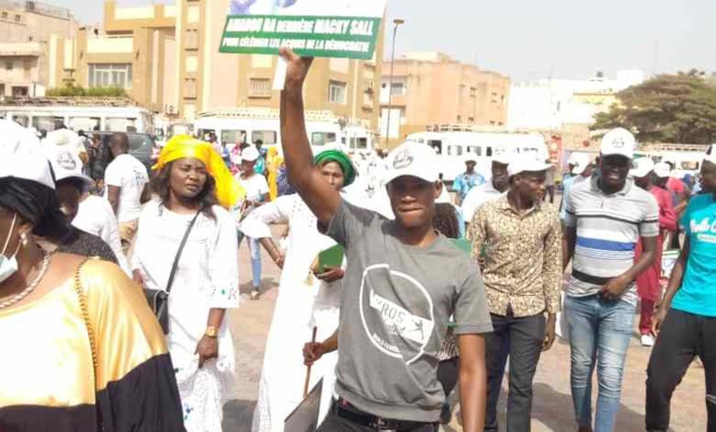 En images : Début Rassemblement du M23 à la Place de la Nation En images : Début Rassemblement du M23 à la Place de la Nation