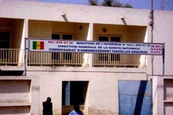 Artiste le jour et dealer la nuit : S. Mbaye alpagué par la police des Parcelles Assainies Artiste le jour et dealer la nuit : S. Mbaye alpagué par la police des Parcelles Assainies