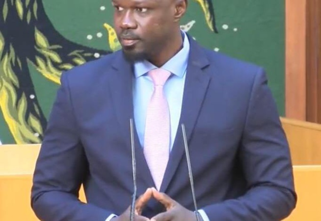 Urgent : Ousmane Sonko et Mbery Sylla se battent à l’assemblée nationale Urgent : Ousmane Sonko et Mbery Sylla se battent à l’assemblée nationale