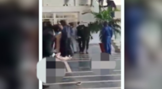 Baffe donnée à Ousmane Sonko: "Je me demande à quoi lui ont servi ses massages", selon Mberry Sylla Baffe donnée à Ousmane Sonko: "Je me demande à quoi lui ont servi ses massages", selon Mberry Sylla
