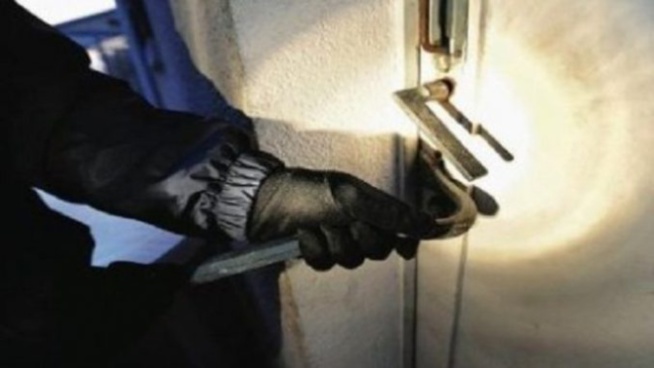 Goudiry: Des hommes armés braquent la société Arezki à Kothiary Goudiry: Des hommes armés braquent la société Arezki à Kothiary