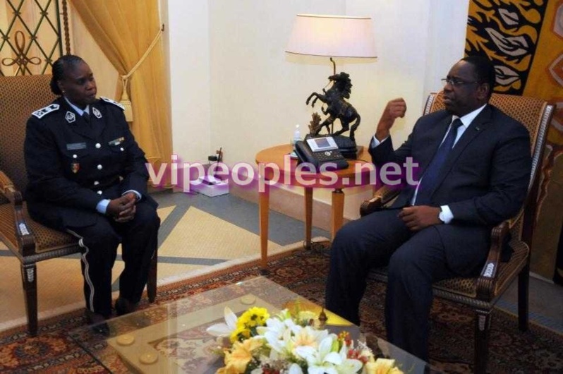 Anna, Sé (pas) mou!: la nouvelle directrice de la police nationale promet de redorer l'image de la police