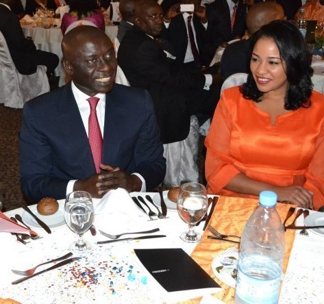 Me Nafissatou Diop insinue que Léna Séne et Idrissa Seck se rencontraient dans un hôtel à Paris... Me Nafissatou Diop insinue que Léna Séne et Idrissa Seck se rencontraient dans un hôtel à Paris...
