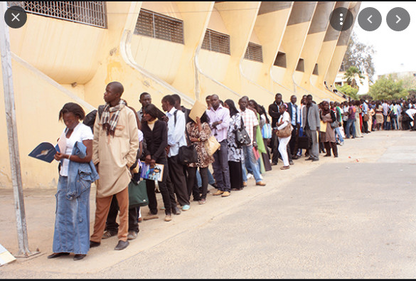 Emploi des jeunes: Macky Sall insiste sur l’accélération du Programme d’urgence Emploi des jeunes: Macky Sall insiste sur l’accélération du Programme d’urgence