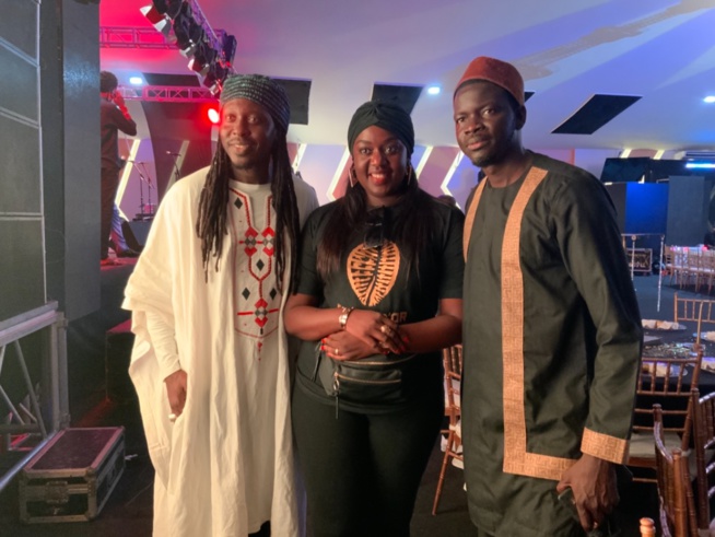 Waly Seck en mode Sound check pour la plus prestigieuse soirée de distinctions de l'Afrique de l'Ouest les Cauris d'or Edition 2021. Waly Seck en mode Sound check pour la plus prestigieuse soirée de distinctions de l'Afrique de l'Ouest les Cauris d'or Edition 2021.