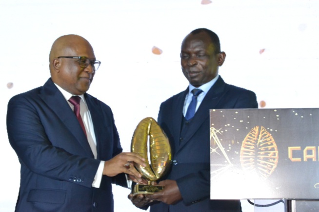 Voici les Lauréats de la 16 eme éditions des Cauris d’or 2021, la plus prestigieuse soirée de gala de l'Afrique de l'Ouest. Voici les Lauréats de la 16 eme éditions des Cauris d’or 2021, la plus prestigieuse soirée de gala de l'Afrique de l'Ouest.