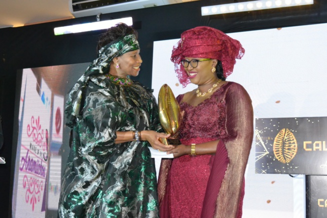 Voici les Lauréats de la 16 eme éditions des Cauris d’or 2021, la plus prestigieuse soirée de gala de l'Afrique de l'Ouest. Voici les Lauréats de la 16 eme éditions des Cauris d’or 2021, la plus prestigieuse soirée de gala de l'Afrique de l'Ouest.