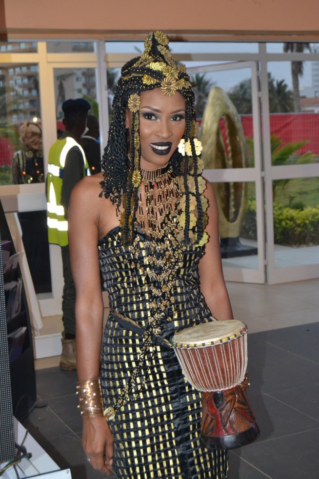 Pari réussit pour la 16 eme éditions de la plus prestigieuse Gala de l'Afrique, en images les Cauris d'or 2021. Regardez Pari réussit pour la 16 eme éditions de la plus prestigieuse Gala de l'Afrique, en images les Cauris d'or 2021. Regardez