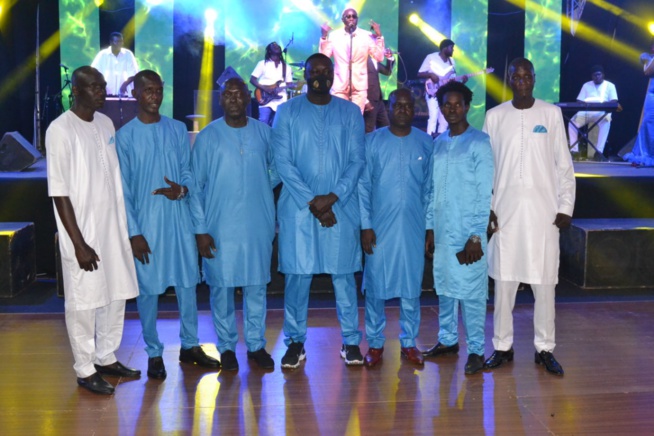 Pari réussit pour la 16 eme éditions de la plus prestigieuse Gala de l'Afrique, en images les Cauris d'or 2021. Regardez Pari réussit pour la 16 eme éditions de la plus prestigieuse Gala de l'Afrique, en images les Cauris d'or 2021. Regardez