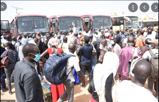 Tabaski 2021: Des voyageurs de « Sénégal Dem Dikk » vivent le calvaire Tabaski 2021: Des voyageurs de « Sénégal Dem Dikk » vivent le calvaire