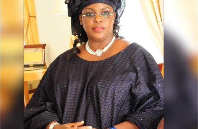 TABASKI : LA PREMIÈRE DAME OFFRE DES MILLIERS DE MOUTONS A DES NÉCESSITEUX. TABASKI : LA PREMIÈRE DAME OFFRE DES MILLIERS DE MOUTONS A DES NÉCESSITEUX.