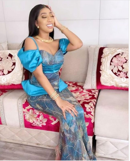Tabaski 2021: Le "sagnsé" de Zeyna Ndour affole la toile Tabaski 2021: Le "sagnsé" de Zeyna Ndour affole la toile