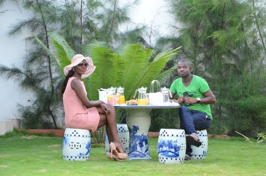 La Diva Coumba Gawlo et Pape Cheikh Diallo en mode été! La Diva Coumba Gawlo et Pape Cheikh Diallo en mode été!