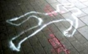 Drame : Un éplucheur d’oignon poignarde un mouleur de poivre pour 50 Frs Drame : Un éplucheur d’oignon poignarde un mouleur de poivre pour 50 Frs