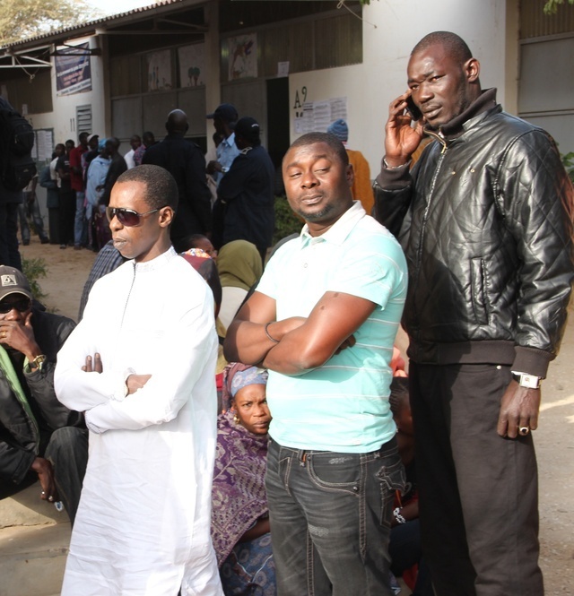 Teuss chez Cheikh Amar : Trois maîtres chanteurs connus dans le monde des médias passés à tabac