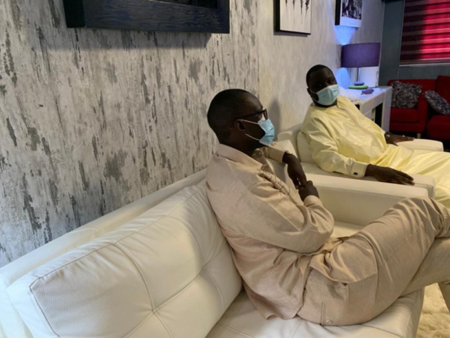 Condoléances: Le leader du Pastef, Ousmane Sonko chez Déthié Fall Condoléances: Le leader du Pastef, Ousmane Sonko chez Déthié Fall