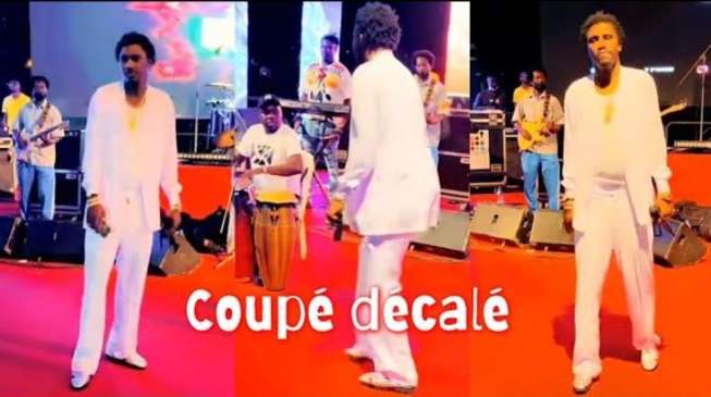Urgent Wally seck en mode decallé avec sa danse à Abidjan Urgent Wally seck en mode decallé avec sa danse à Abidjan