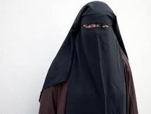 Une Soudanaise risque le fouet pour avoir ôté son voile Une Soudanaise risque le fouet pour avoir ôté son voile