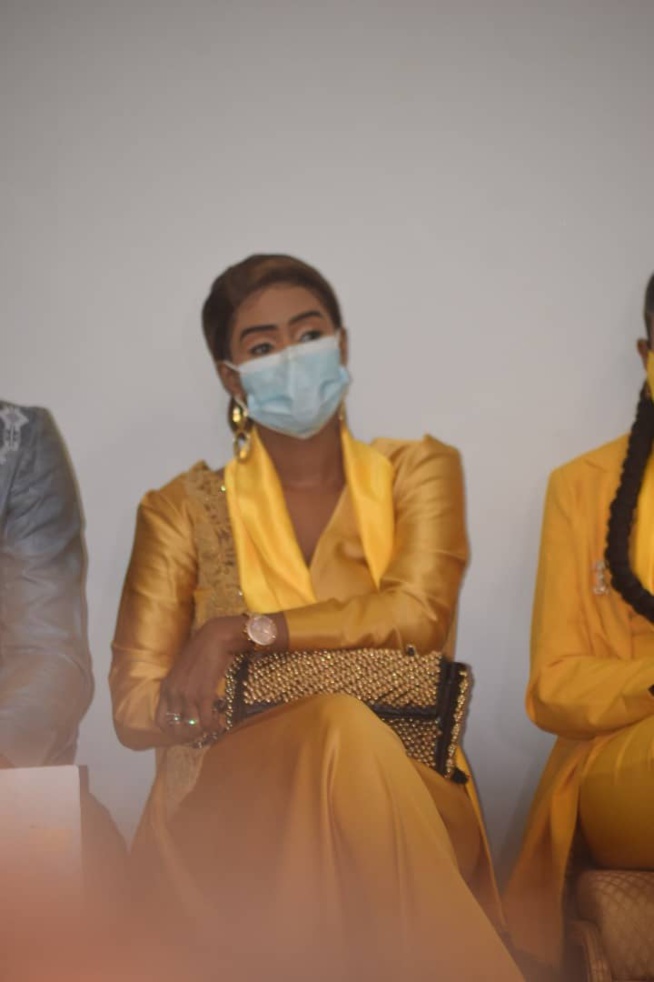 En images: Al Hassane Niang Pdt du mouvement "Djitel Wareef" signe son entré aux prochaines élections présidentielle de 2024. En images: Al Hassane Niang Pdt du mouvement "Djitel Wareef" signe son entré aux prochaines élections présidentielle de 2024.