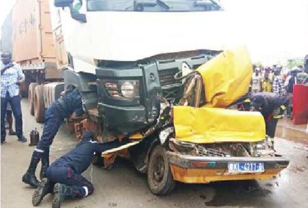 Saoudiatou Ba, Rescapée de l’accident atroce de Kaolack : « J’ai dû sortir ma main pour que les pompiers me voient »’ Saoudiatou Ba, Rescapée de l’accident atroce de Kaolack : « J’ai dû sortir ma main pour que les pompiers me voient »’