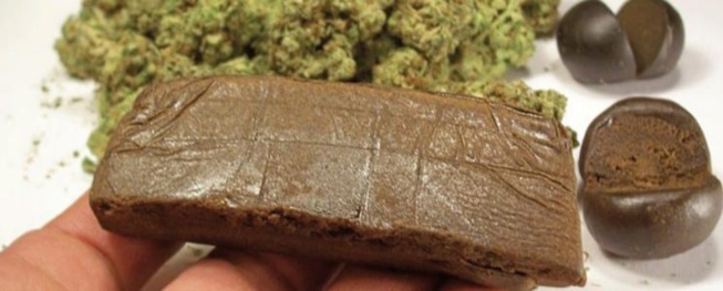 Almadies / Un dealer condamné à 2 mois de prison: Il dissimulait du haschich entre ses...fesses ! Almadies / Un dealer condamné à 2 mois de prison: Il dissimulait du haschich entre ses...fesses !