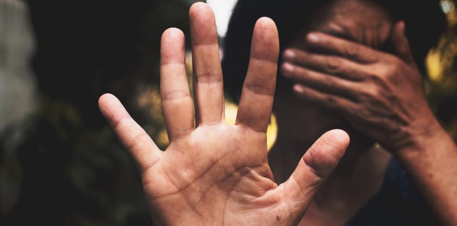 Pour de l'argent, Ameth Kéba Cissé tabasse sa mère Pour de l'argent, Ameth Kéba Cissé tabasse sa mère