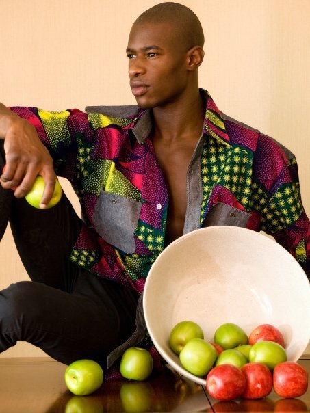 Mame Tene, ce mannequin franco-sénégalais qui rêvait de devenir joueur professionnel de football Mame Tene, ce mannequin franco-sénégalais qui rêvait de devenir joueur professionnel de football